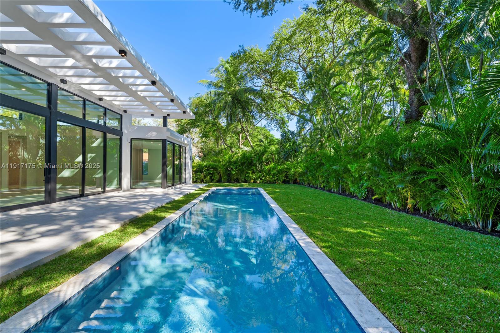 1ST ADDN BISCAYNE LAWN - Residential