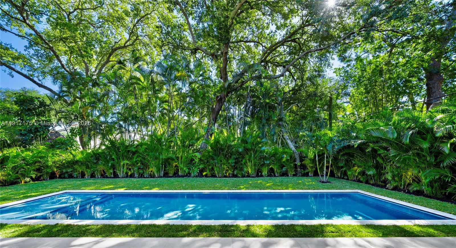 1ST ADDN BISCAYNE LAWN - Residential