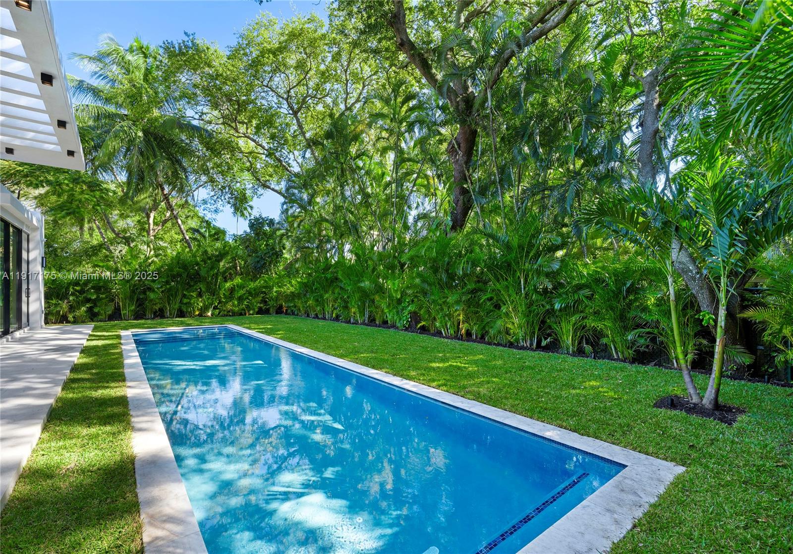 1ST ADDN BISCAYNE LAWN - Residential