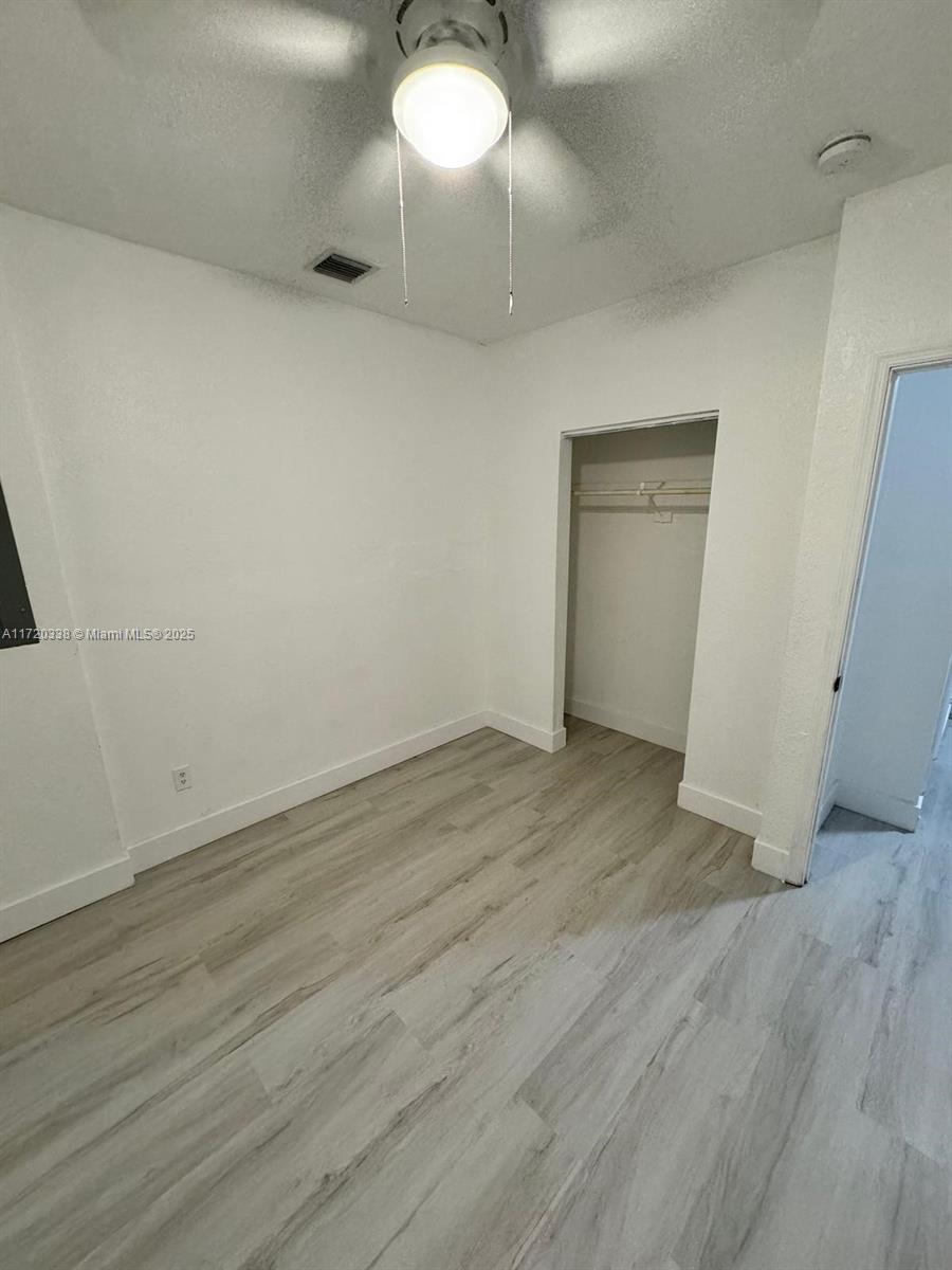 PALMLAND ESTATES - Residential Lease