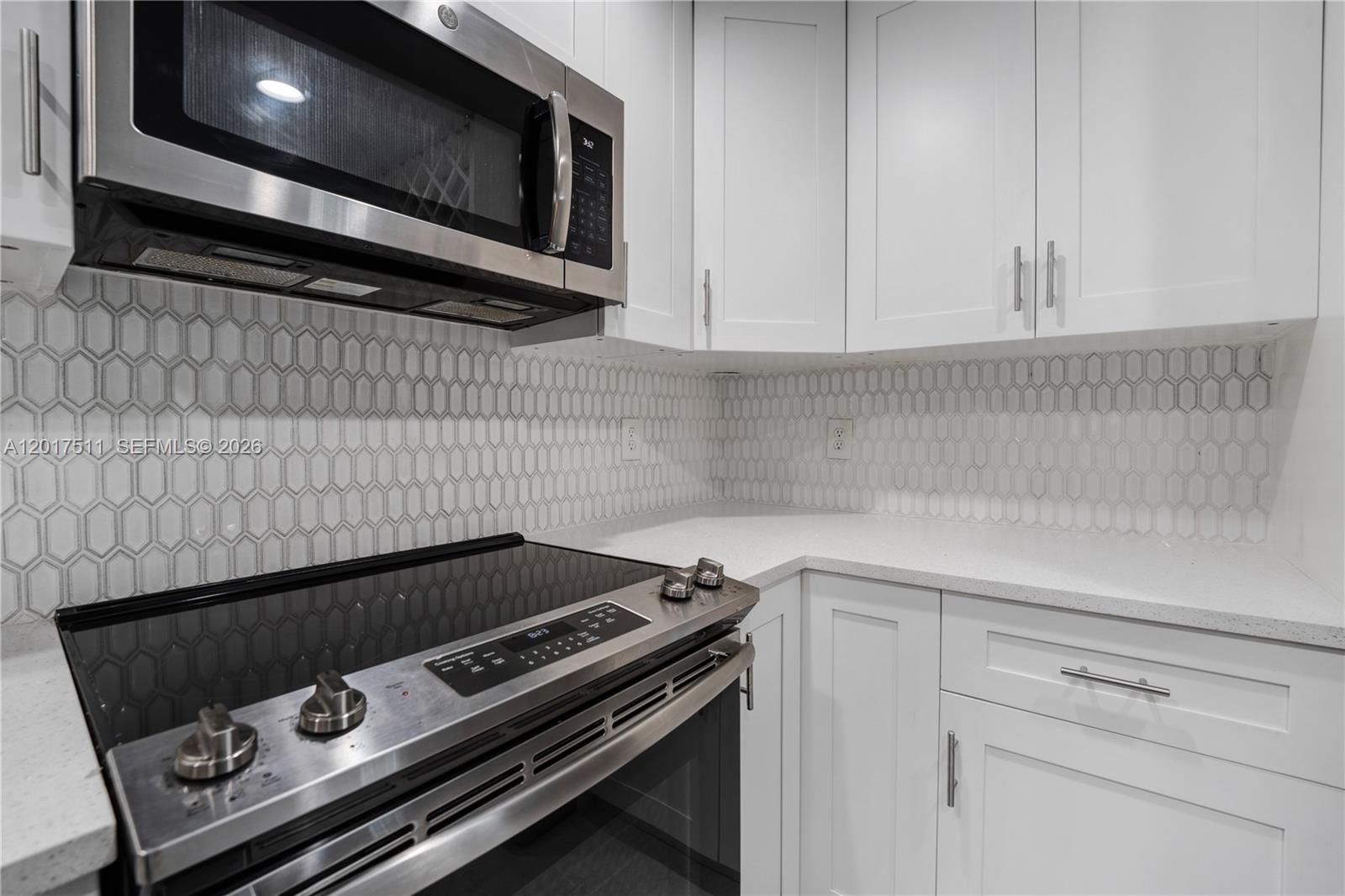 OMEGA CONDO NO 3 - Residential