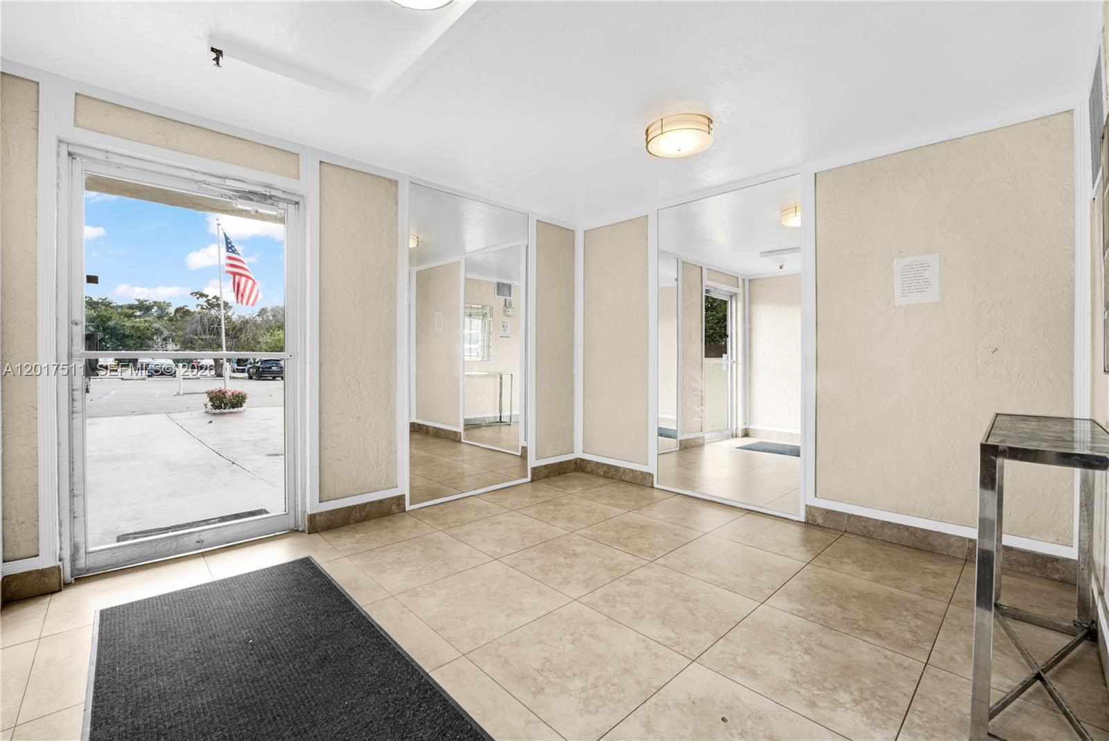 OMEGA CONDO NO 3 - Residential