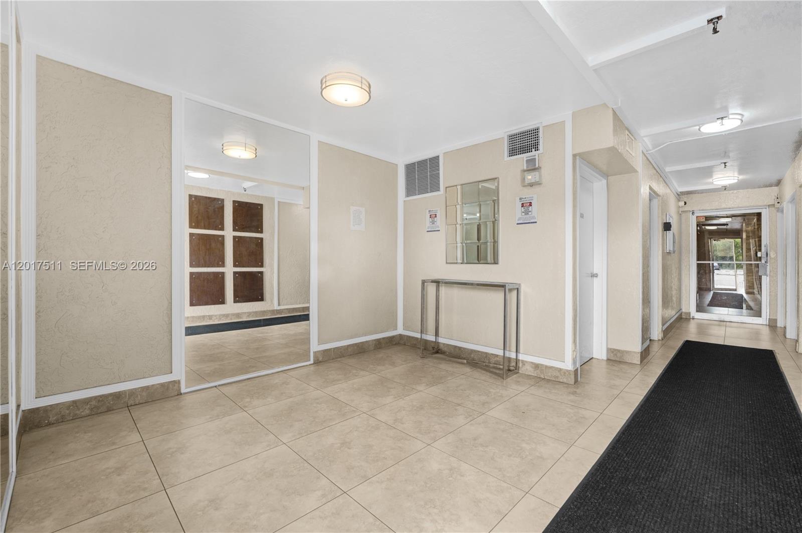 OMEGA CONDO NO 3 - Residential
