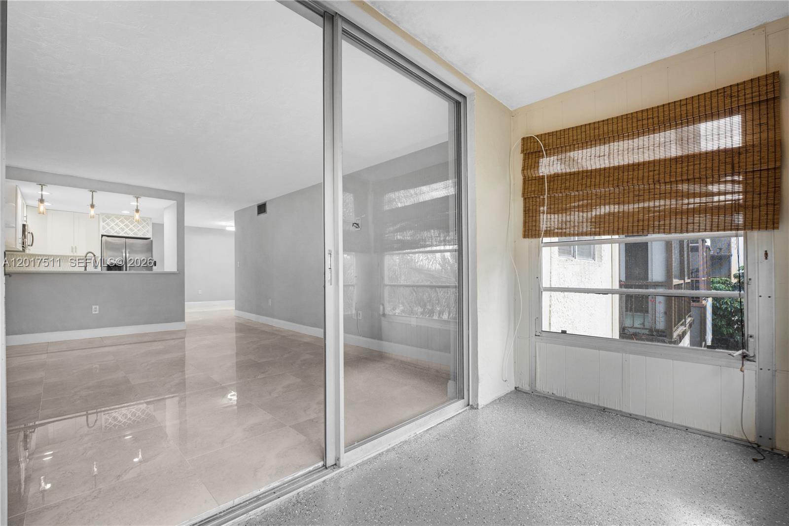 OMEGA CONDO NO 3 - Residential
