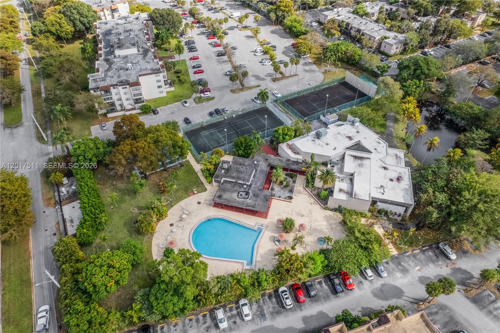 OMEGA CONDO NO 3 - Residential