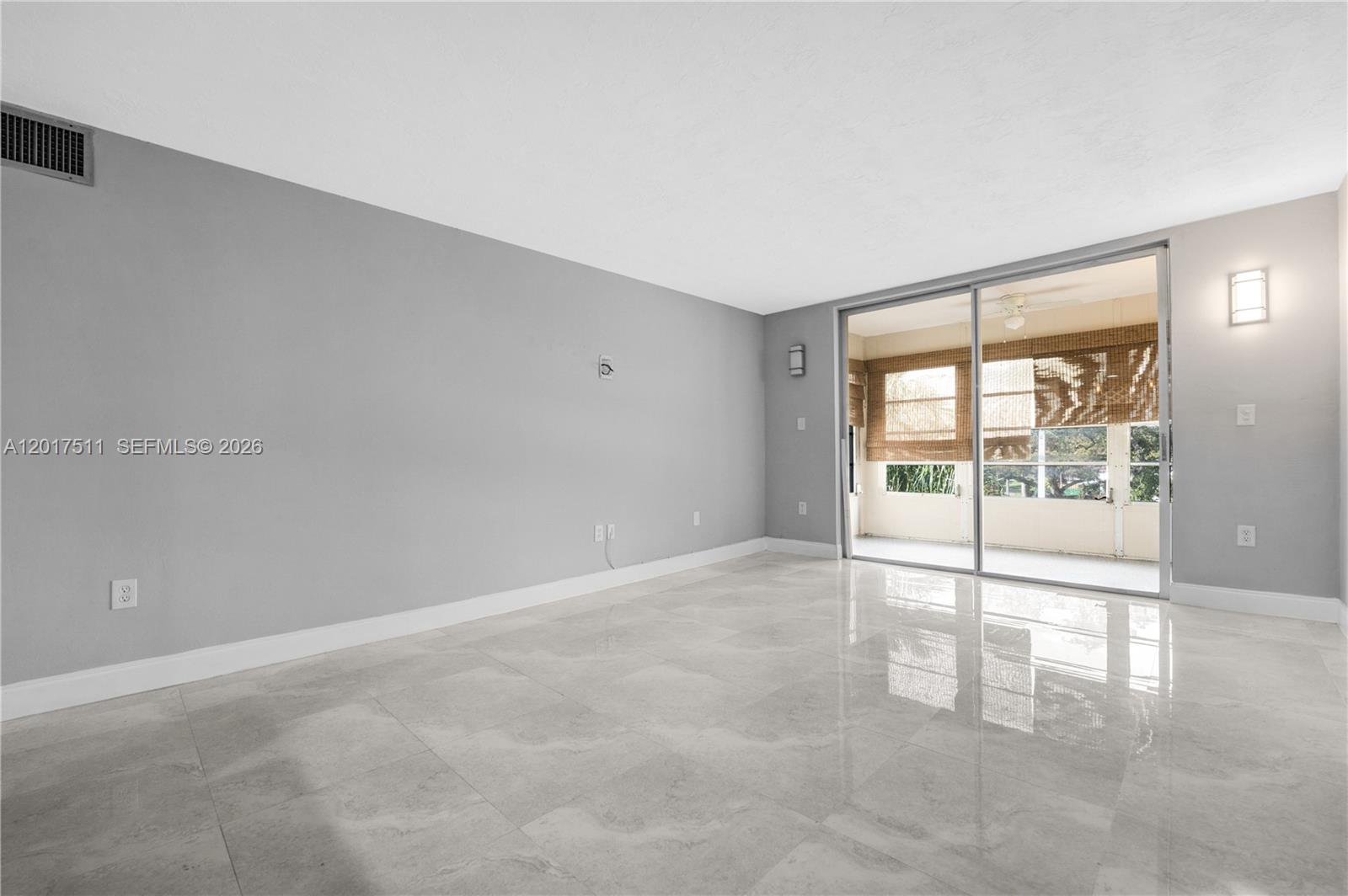 OMEGA CONDO NO 3 - Residential