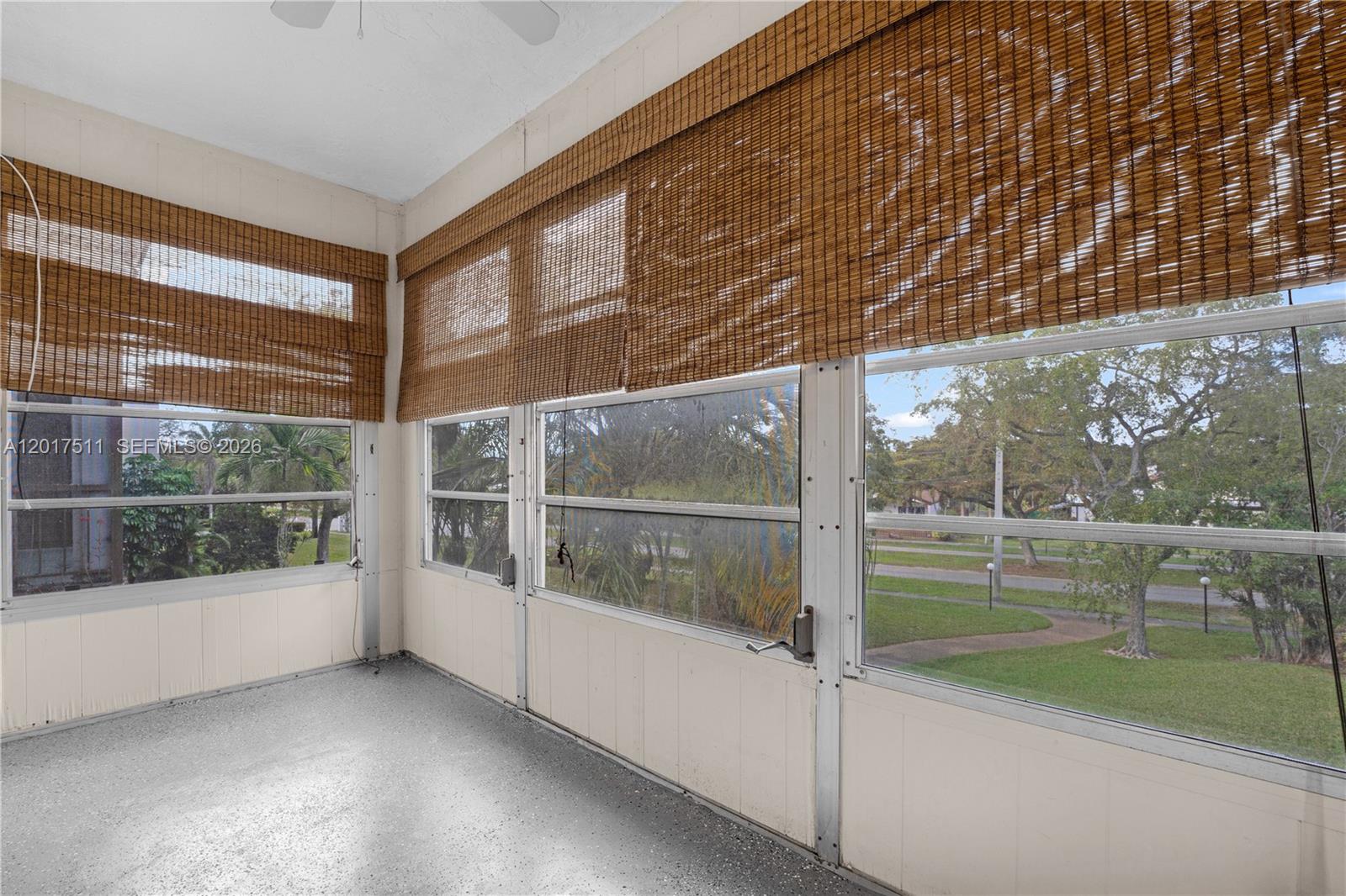 OMEGA CONDO NO 3 - Residential