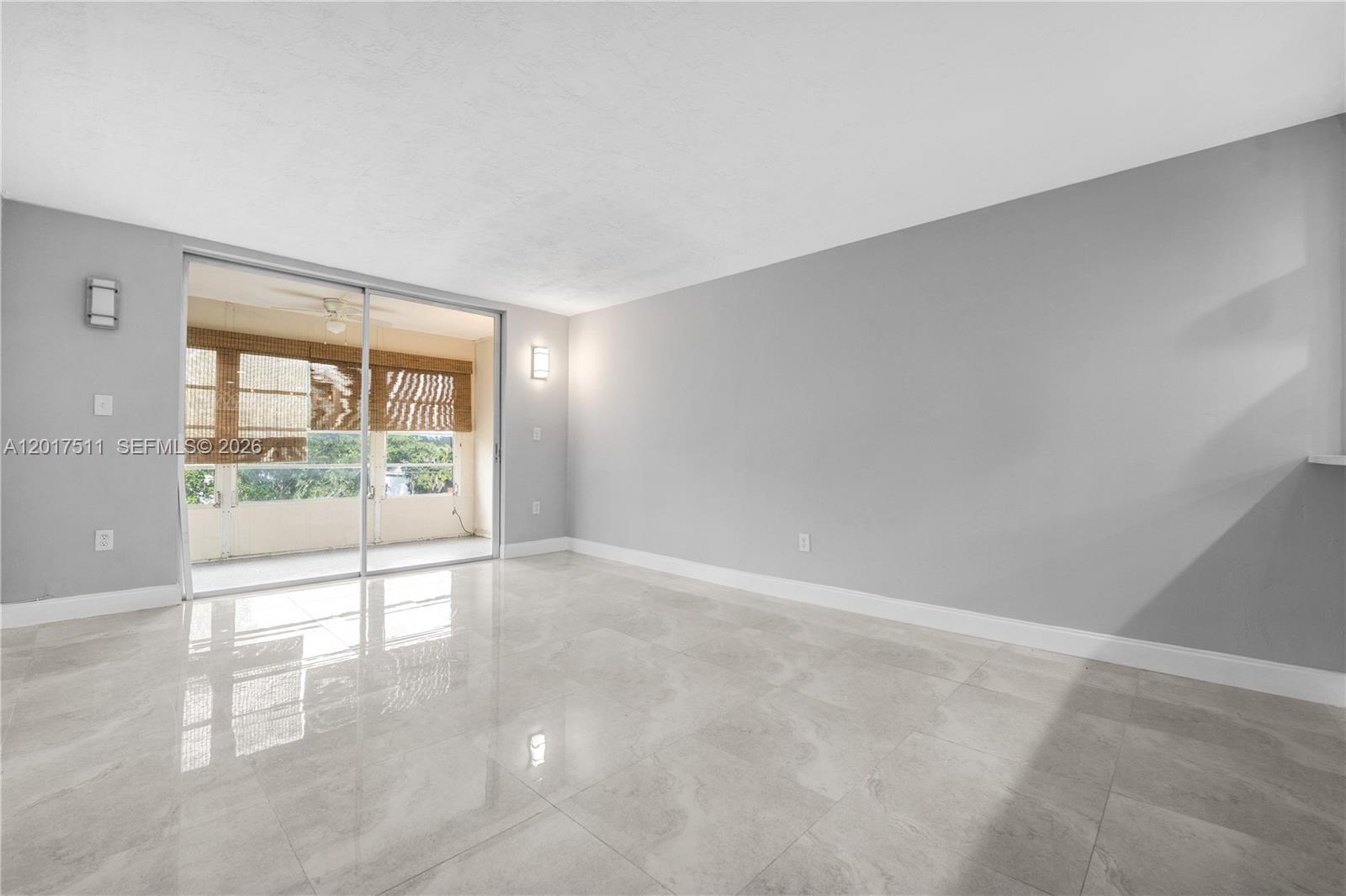 OMEGA CONDO NO 3 - Residential