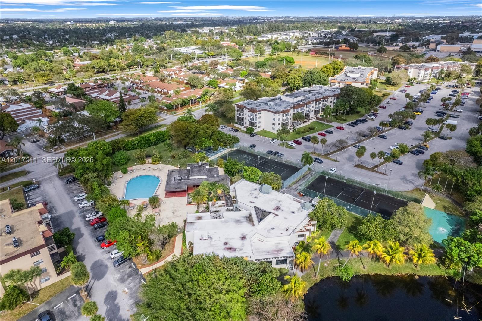 OMEGA CONDO NO 3 - Residential