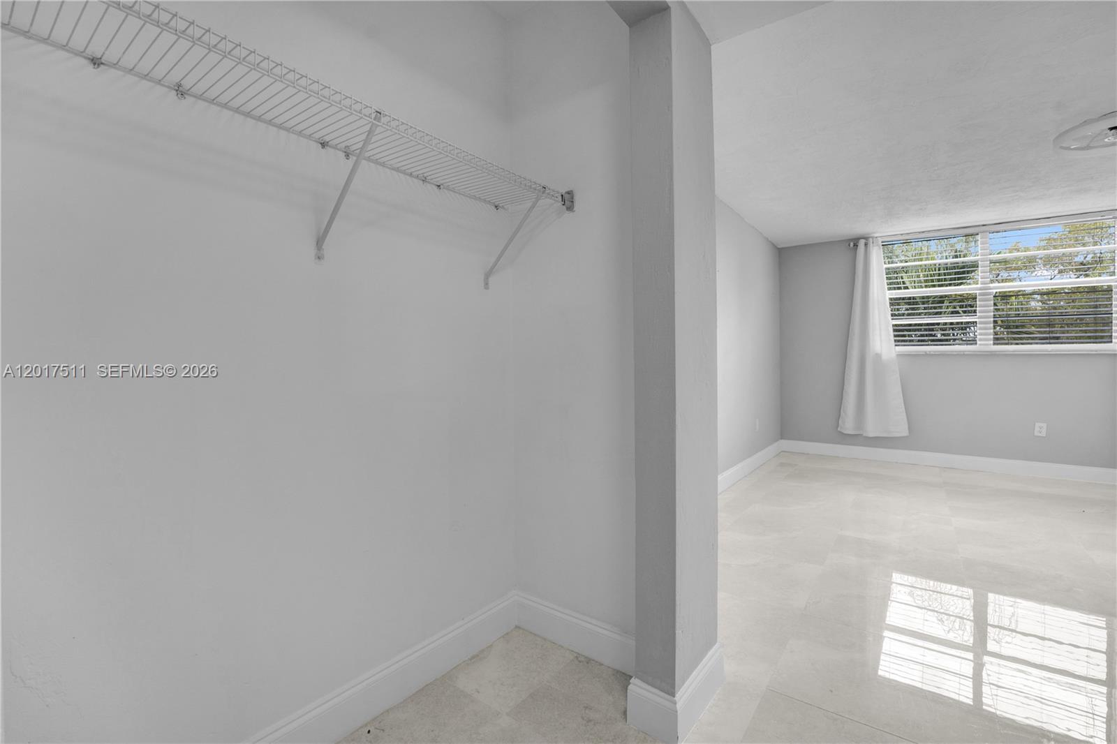 OMEGA CONDO NO 3 - Residential