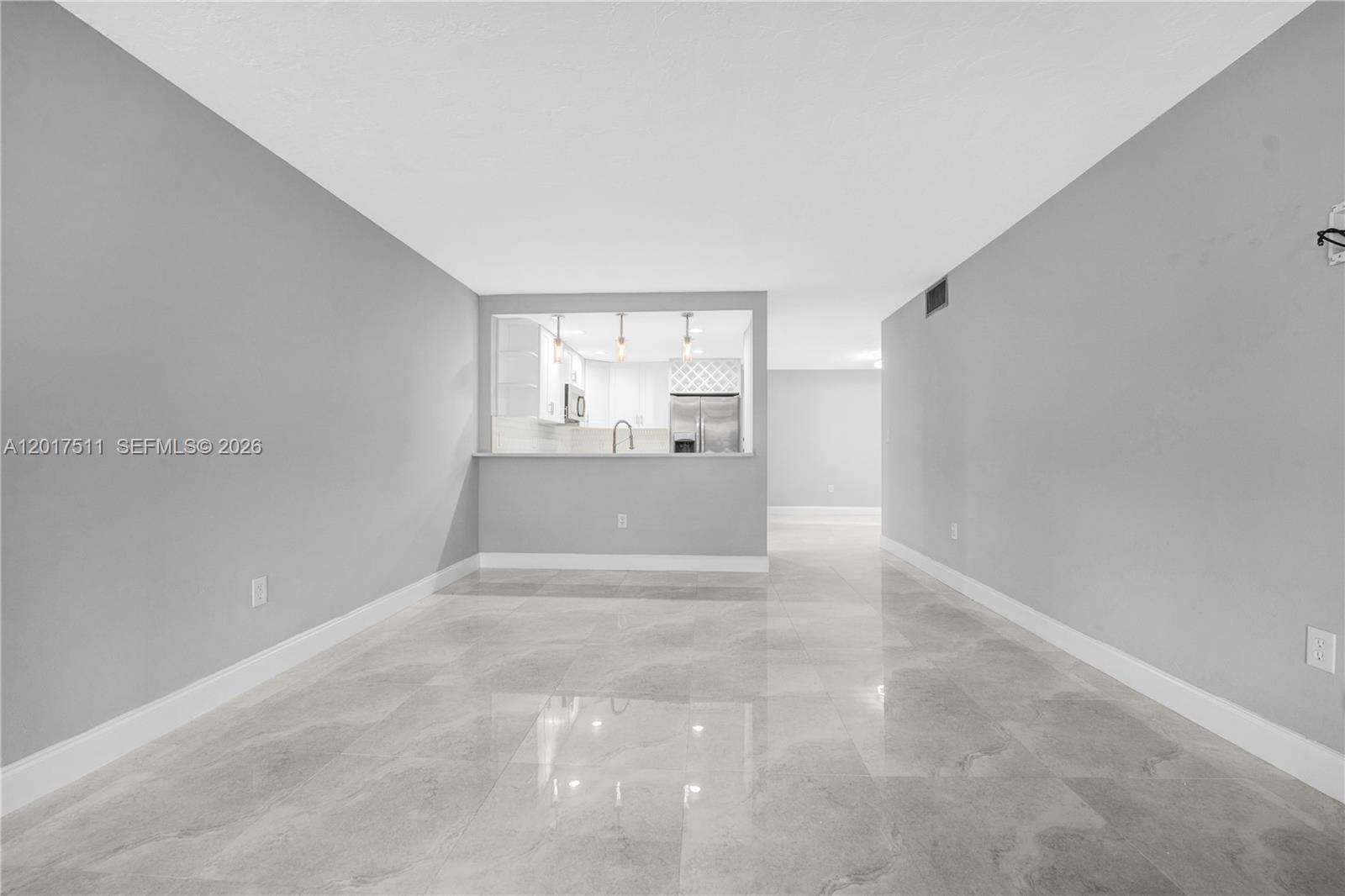 OMEGA CONDO NO 3 - Residential