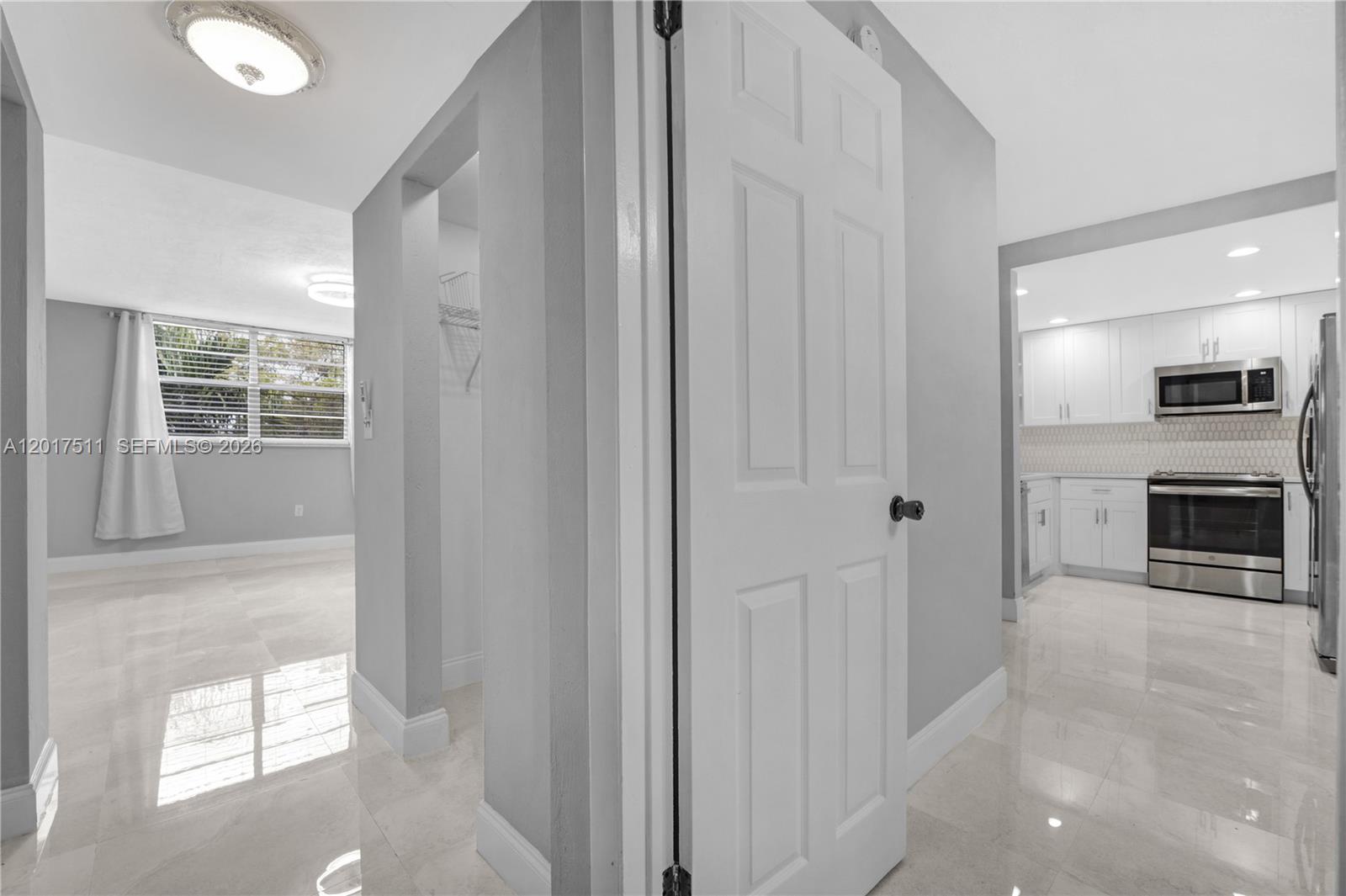OMEGA CONDO NO 3 - Residential