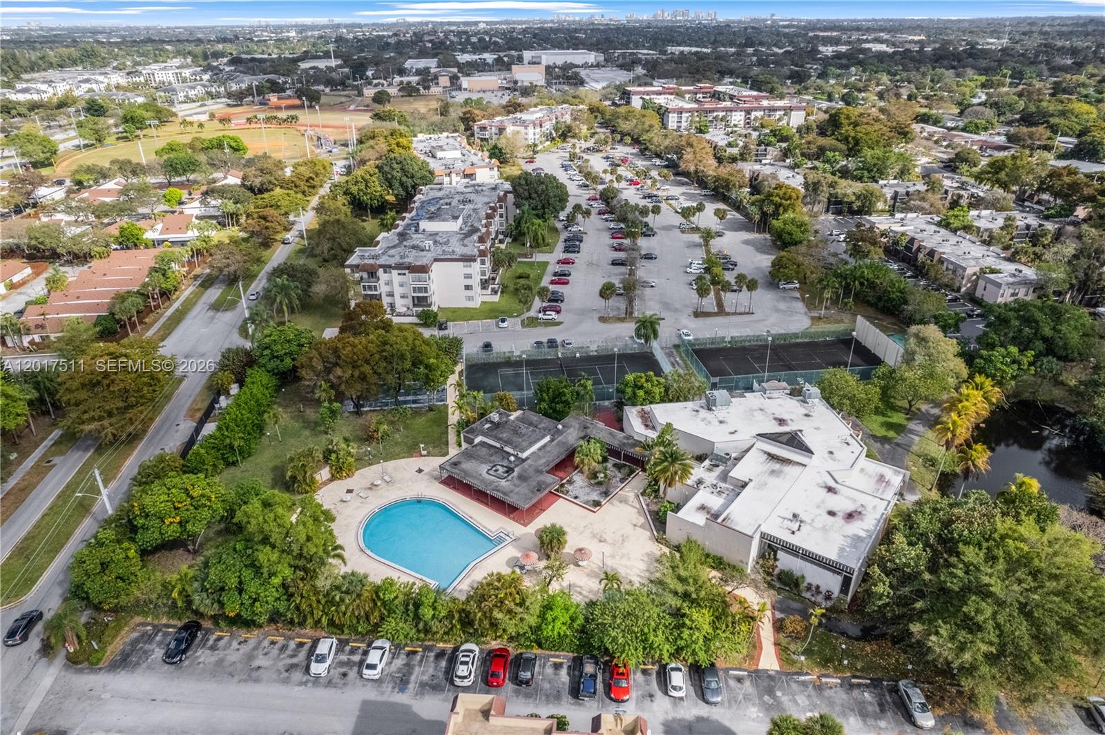 OMEGA CONDO NO 3 - Residential