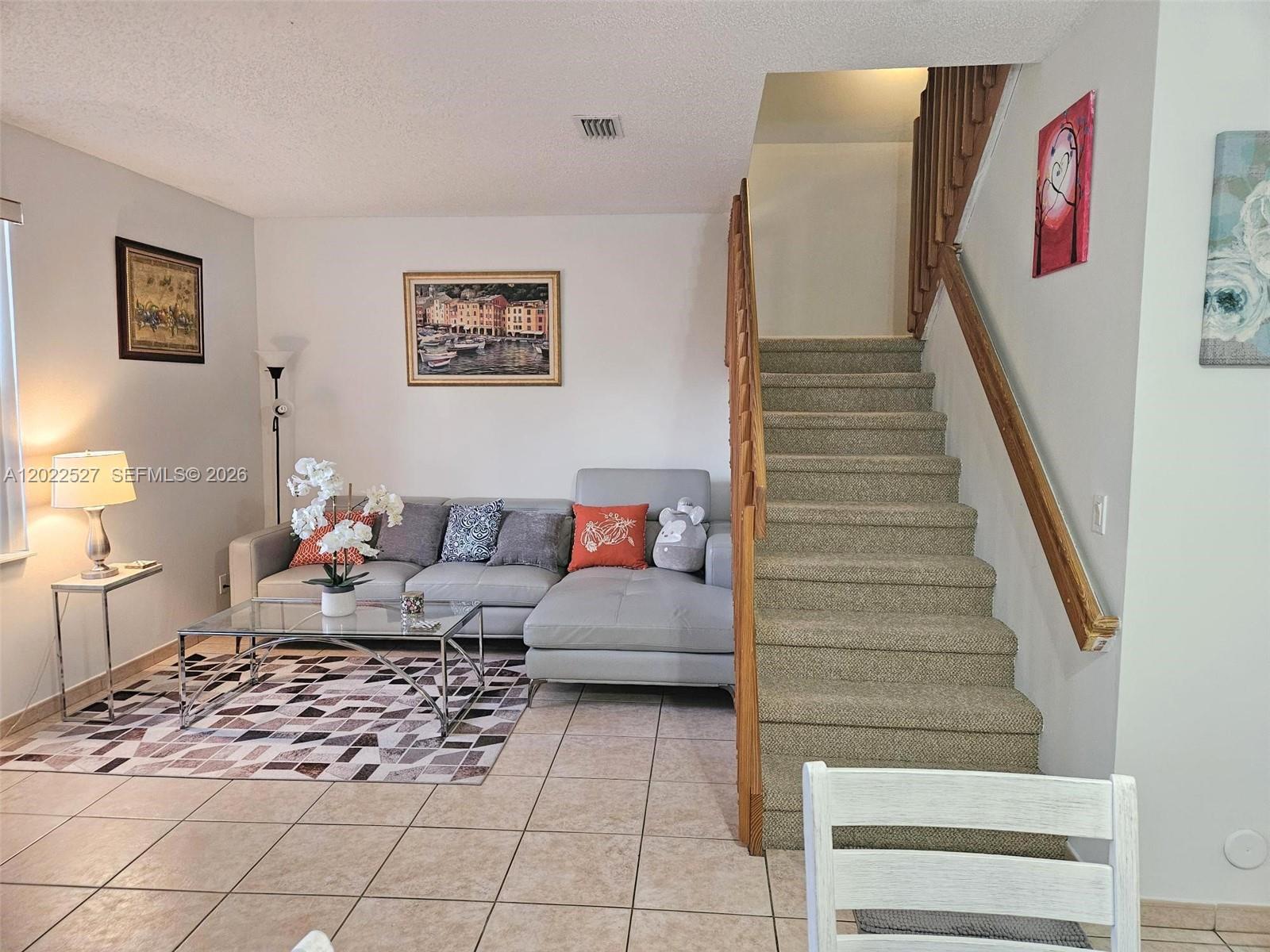 SIERRA RIDGE CONDO M-41 - Residential