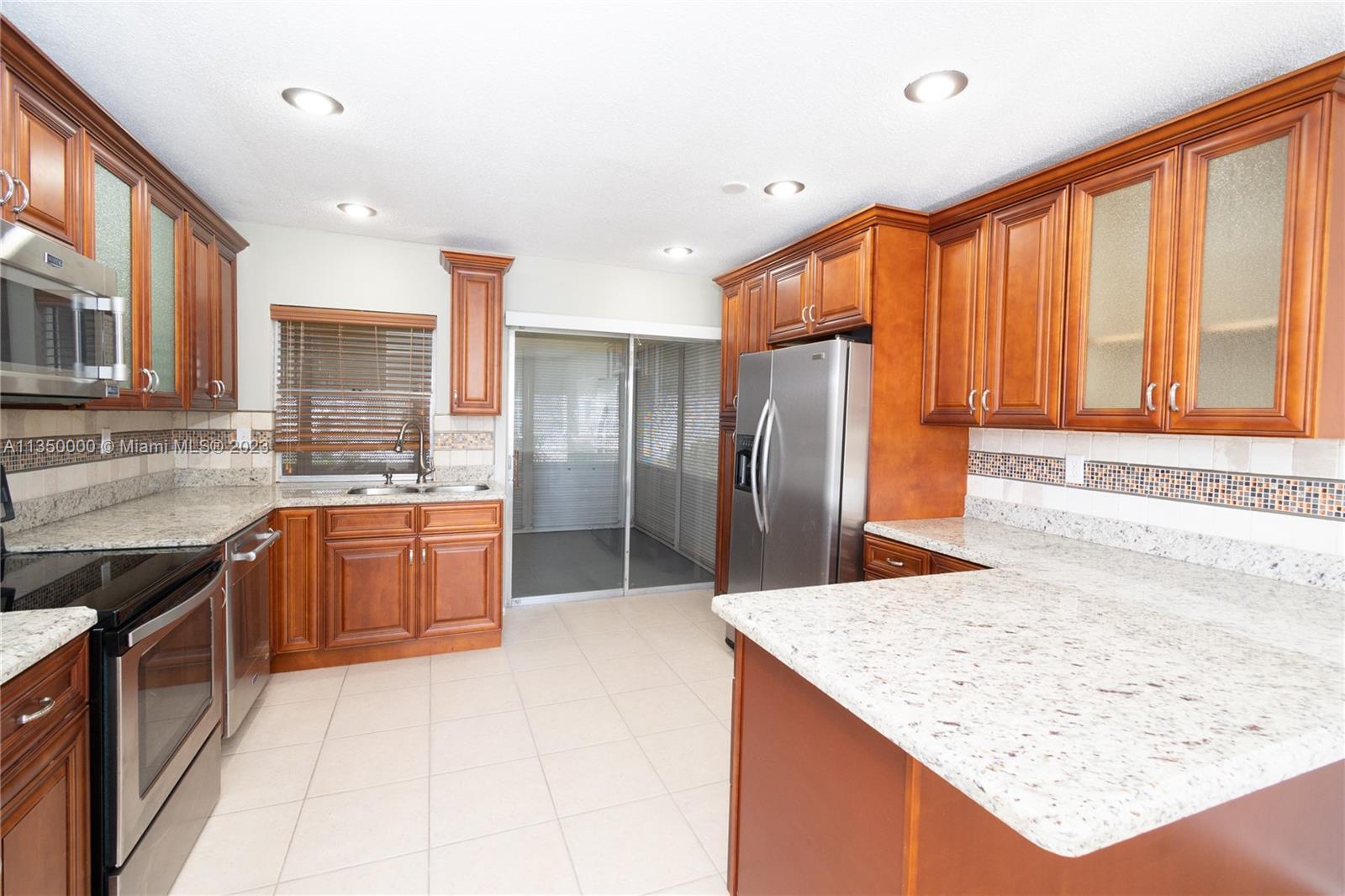 MAINLANDS OF TAMARAC LAKE - Residential