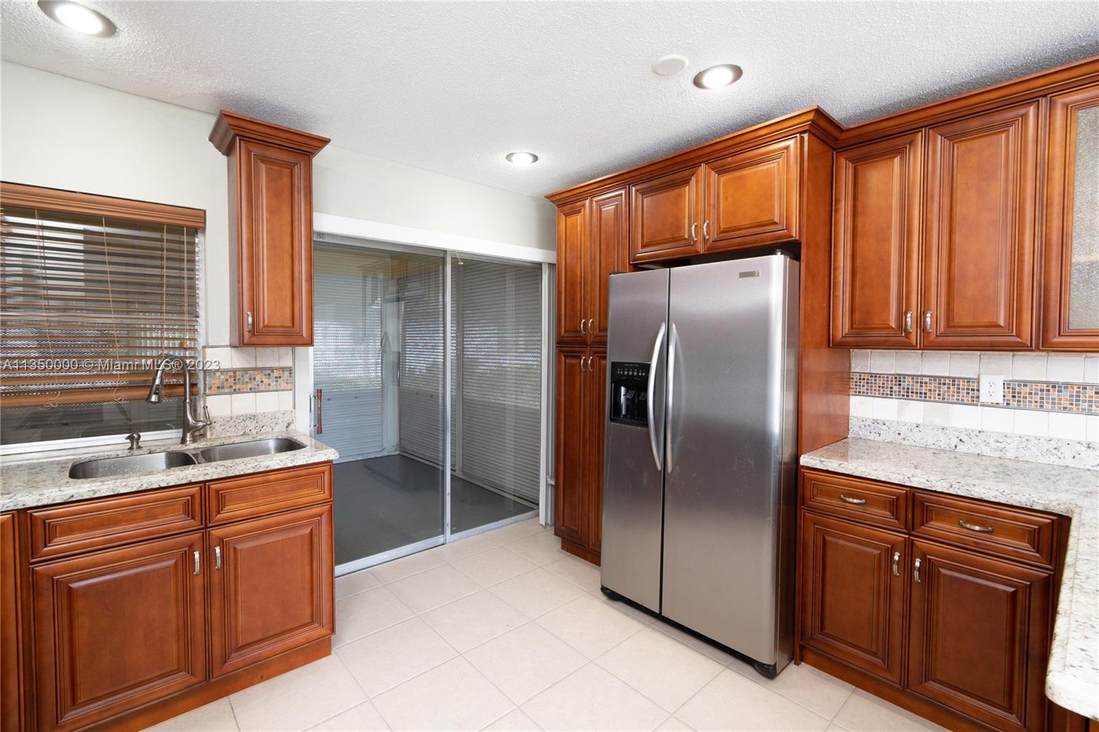 MAINLANDS OF TAMARAC LAKE - Residential