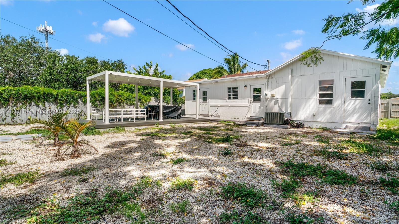 COLONIAL ESTATES - Residential