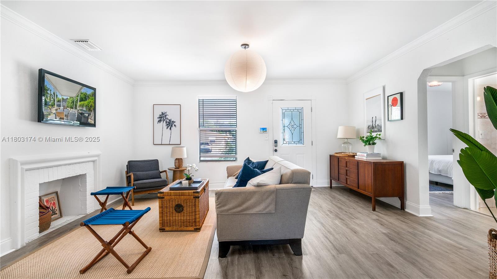 COLONIAL ESTATES - Residential