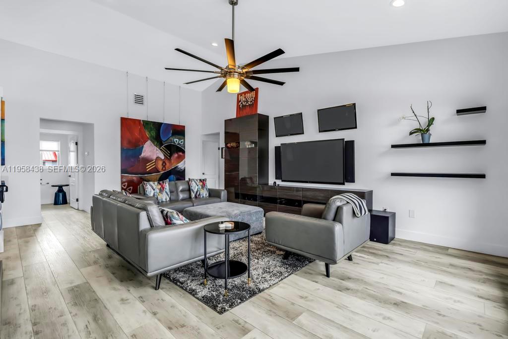 PASADENA AT CHAPEL TRAIL - Residential