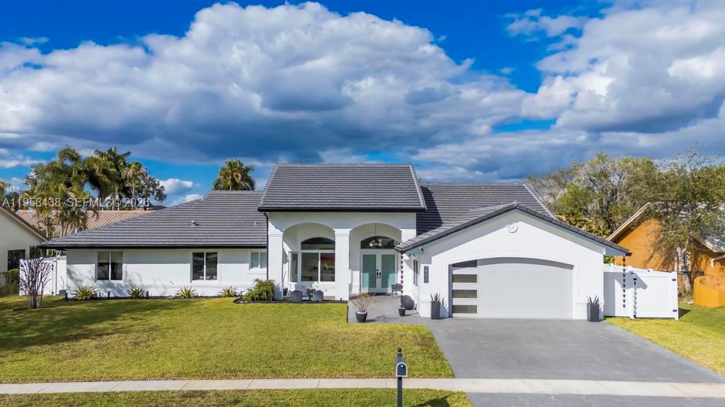 PASADENA AT CHAPEL TRAIL - Residential