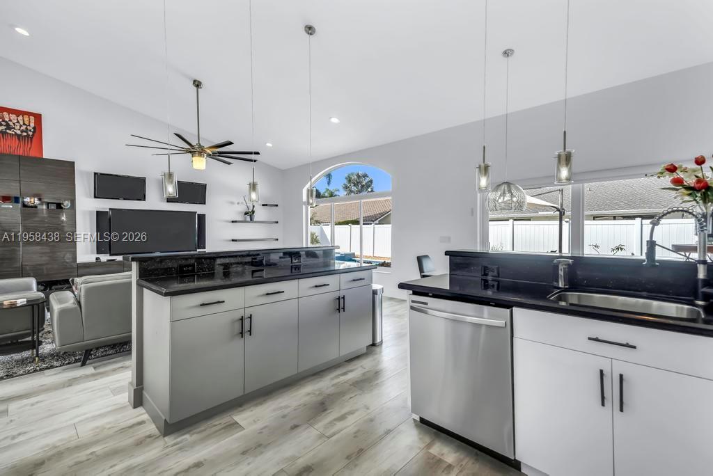 PASADENA AT CHAPEL TRAIL - Residential