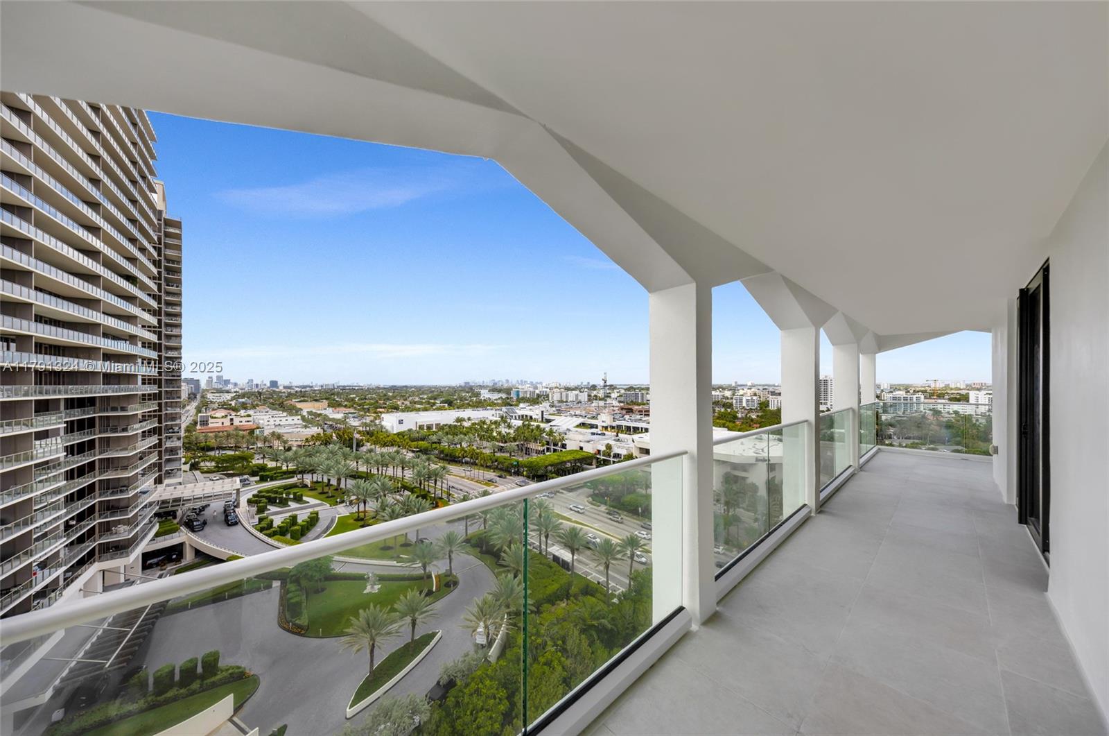 BALMORAL CONDO - Residential