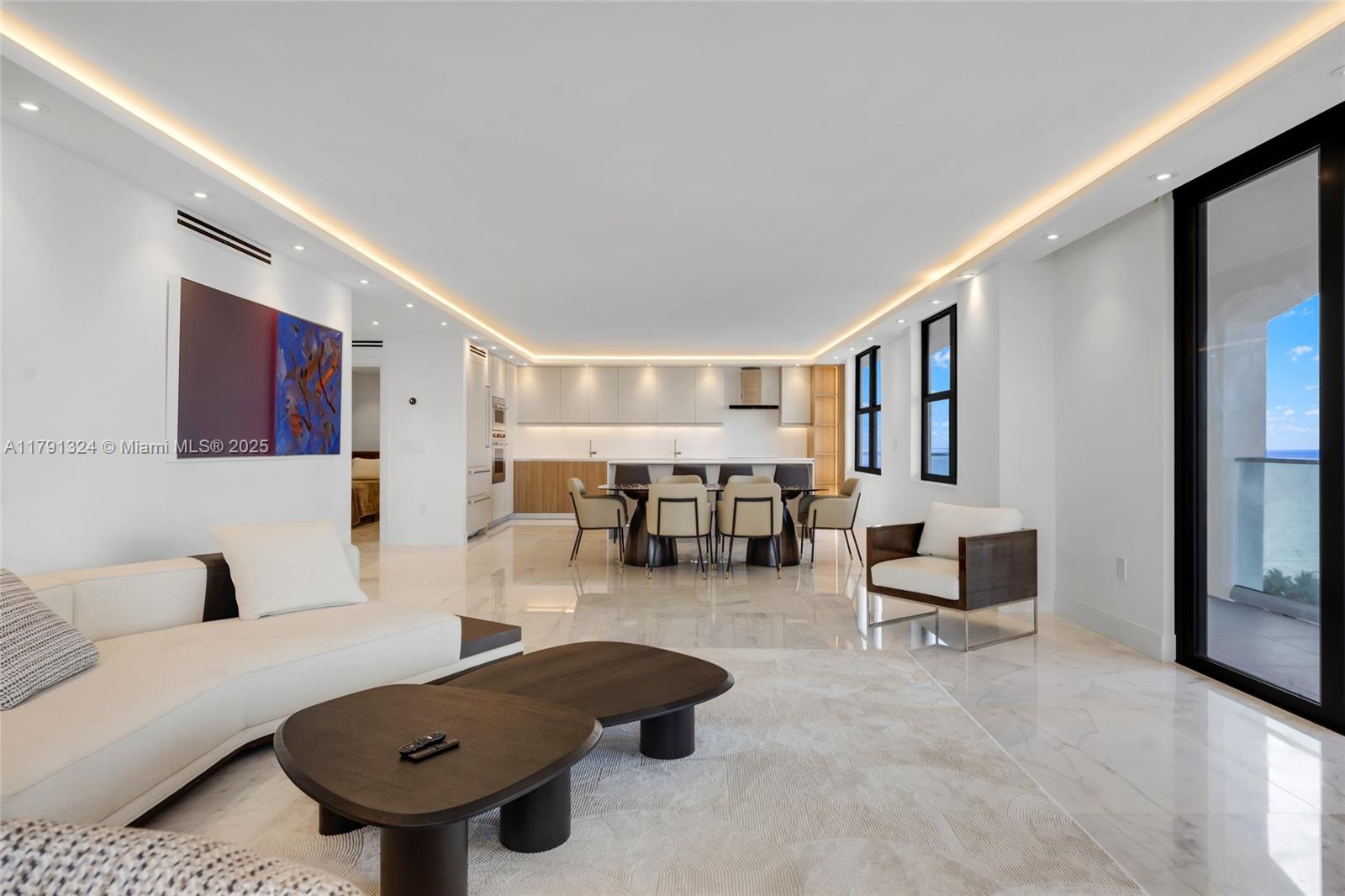 BALMORAL CONDO - Residential