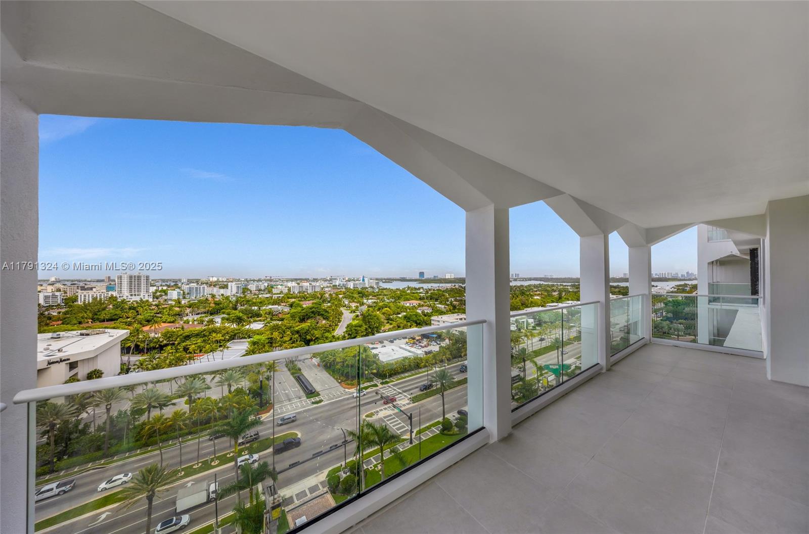 BALMORAL CONDO - Residential