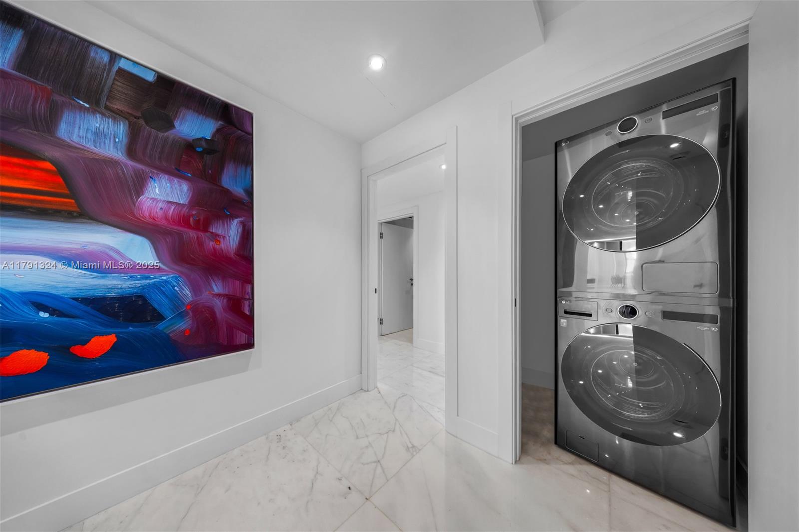 BALMORAL CONDO - Residential