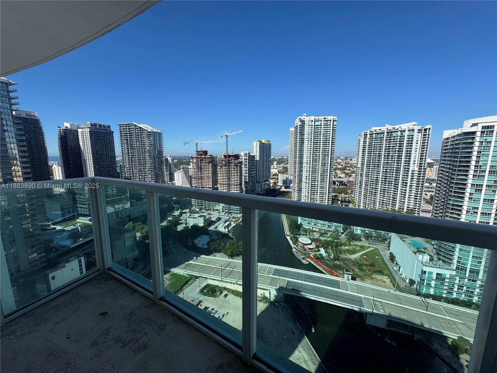 31 SE 5th St 3817