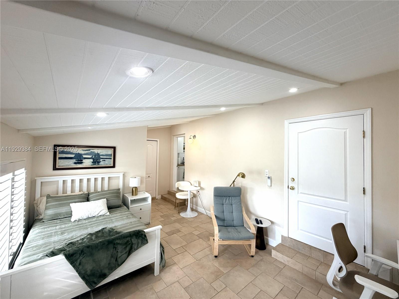 WESTBROOKE 1ST ADDN - Residential Lease