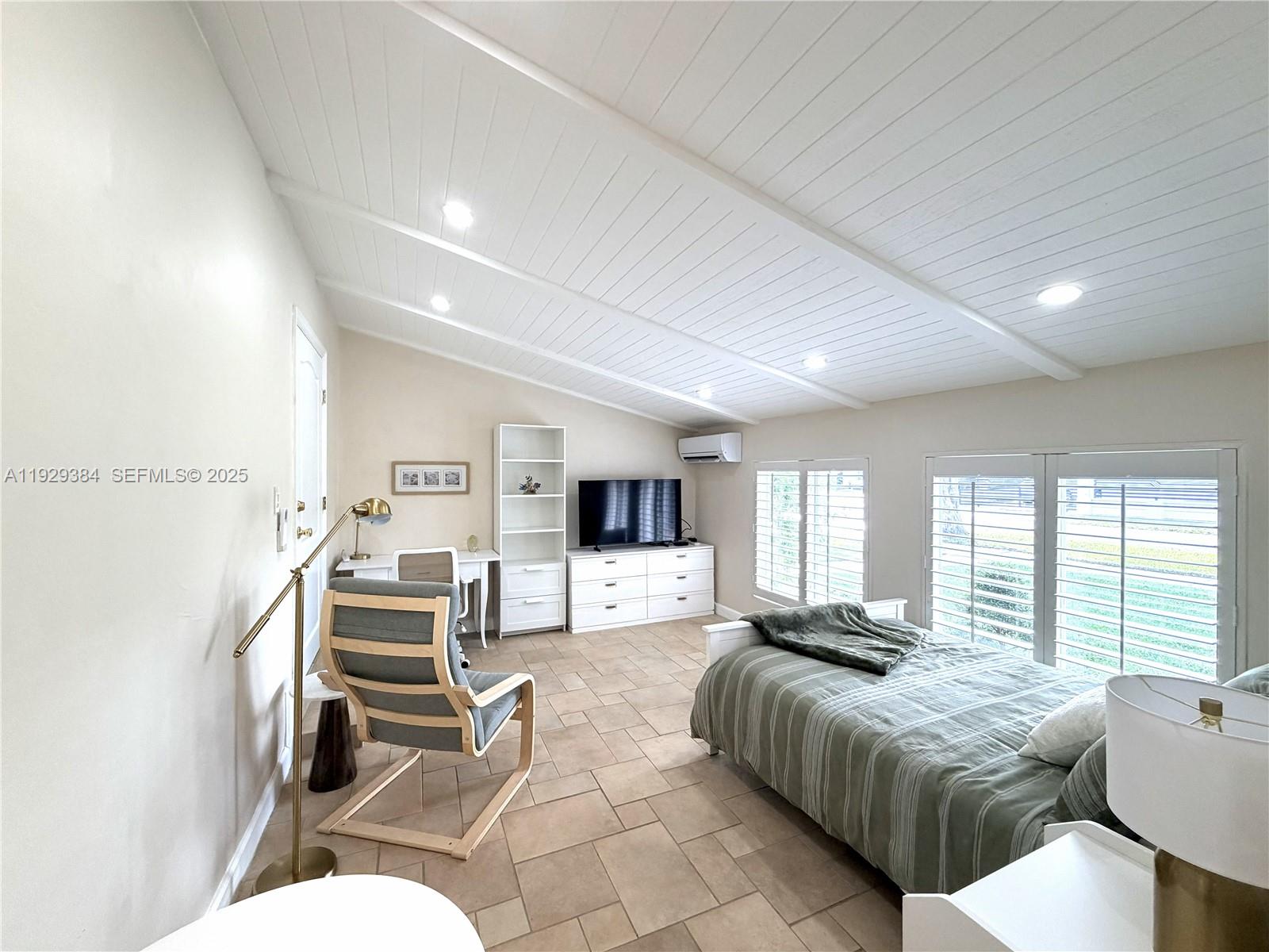 WESTBROOKE 1ST ADDN - Residential Lease