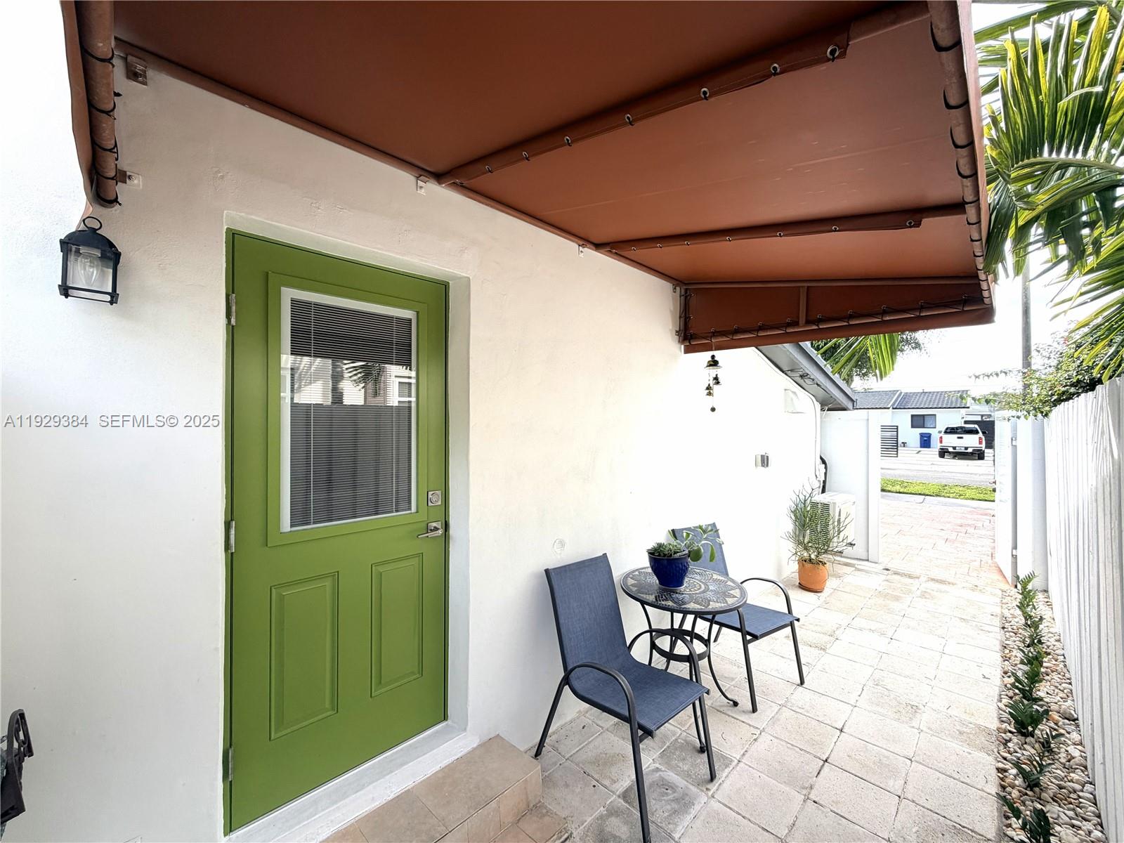 1625 SW 101st Ave Eff