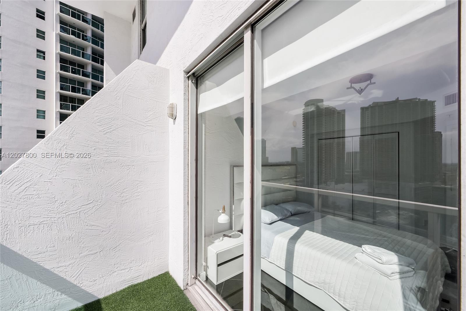 BRICKELL ON THE RIVER S T - Residential