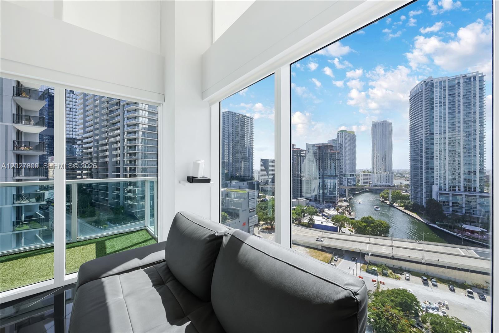 BRICKELL ON THE RIVER S T - Residential