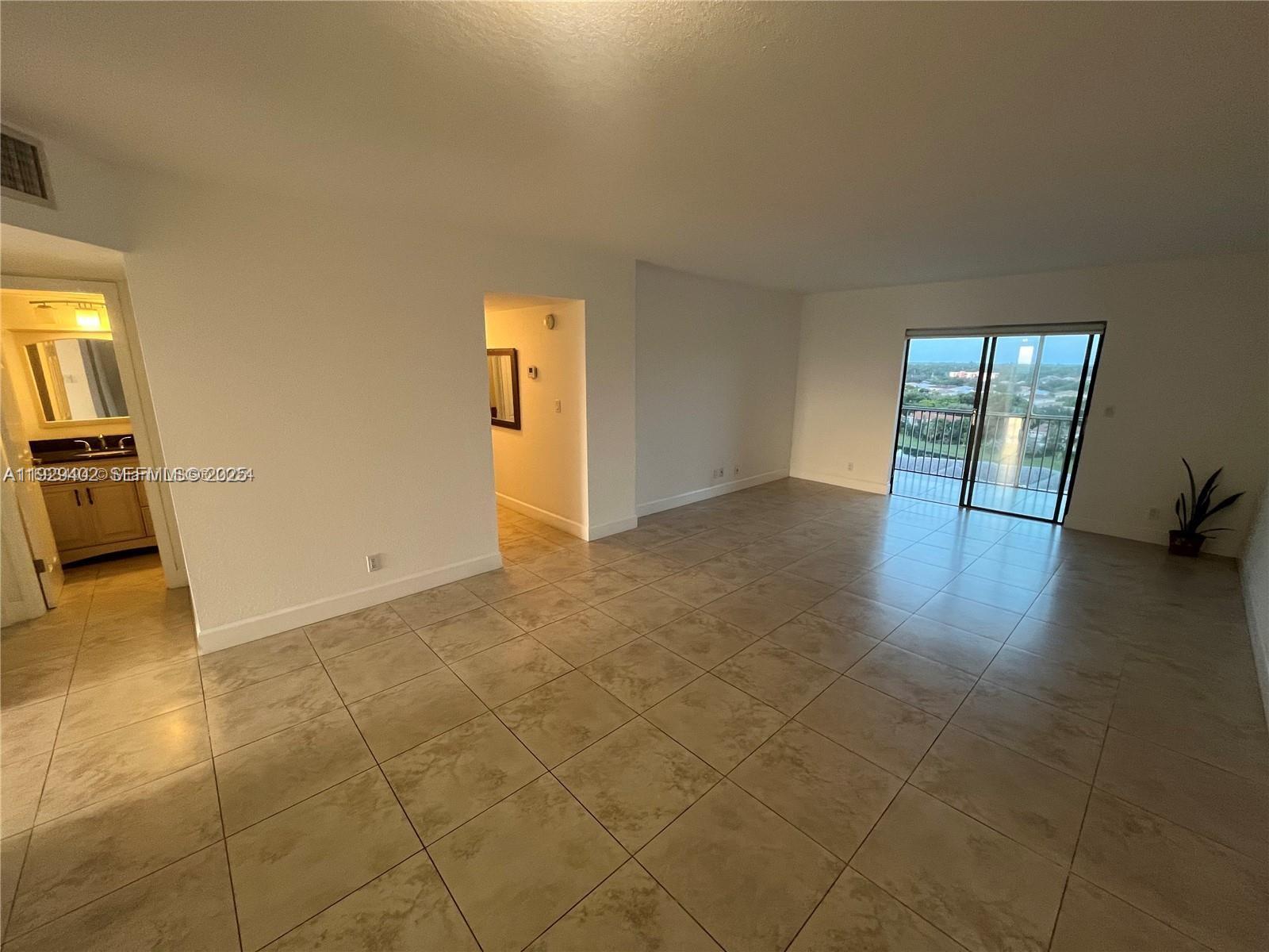 BRIARWOOD CLUB CONDO 3 - Residential Lease