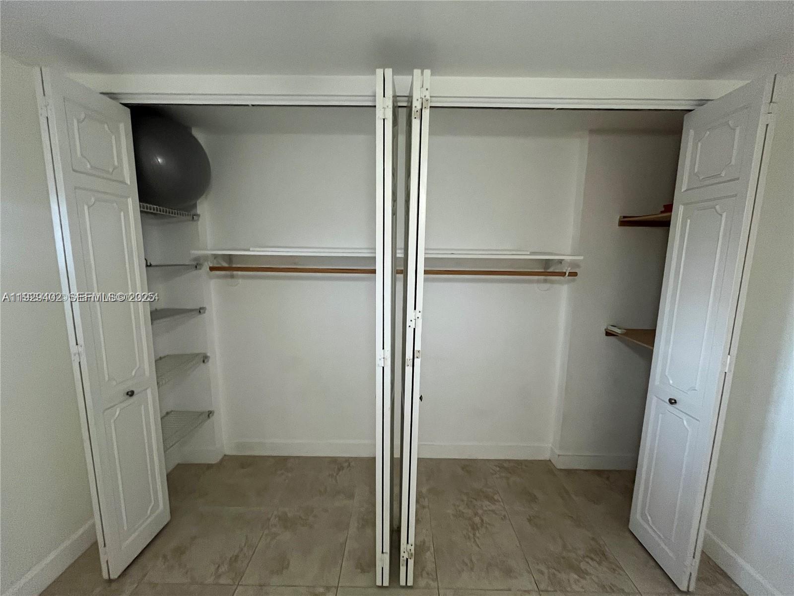 BRIARWOOD CLUB CONDO 3 - Residential Lease