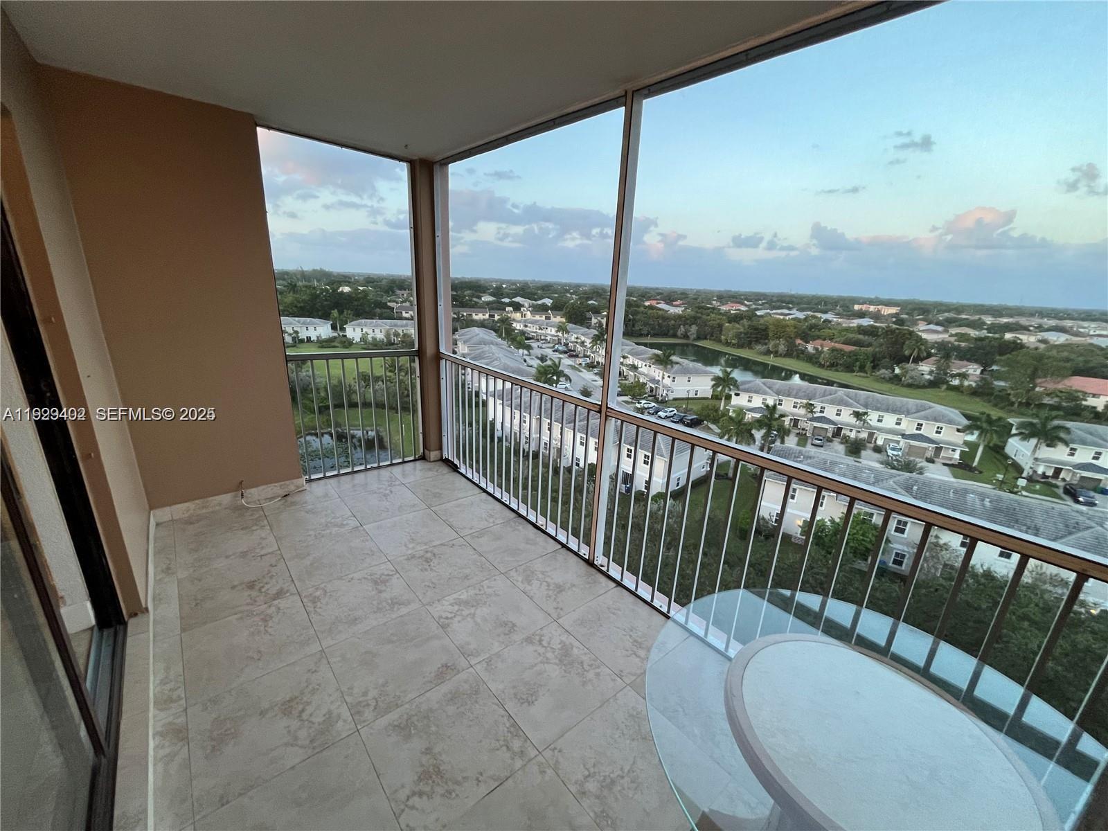 BRIARWOOD CLUB CONDO 3 - Residential Lease