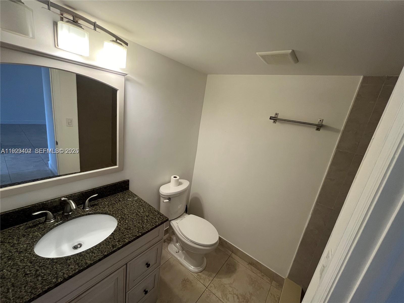 BRIARWOOD CLUB CONDO 3 - Residential Lease