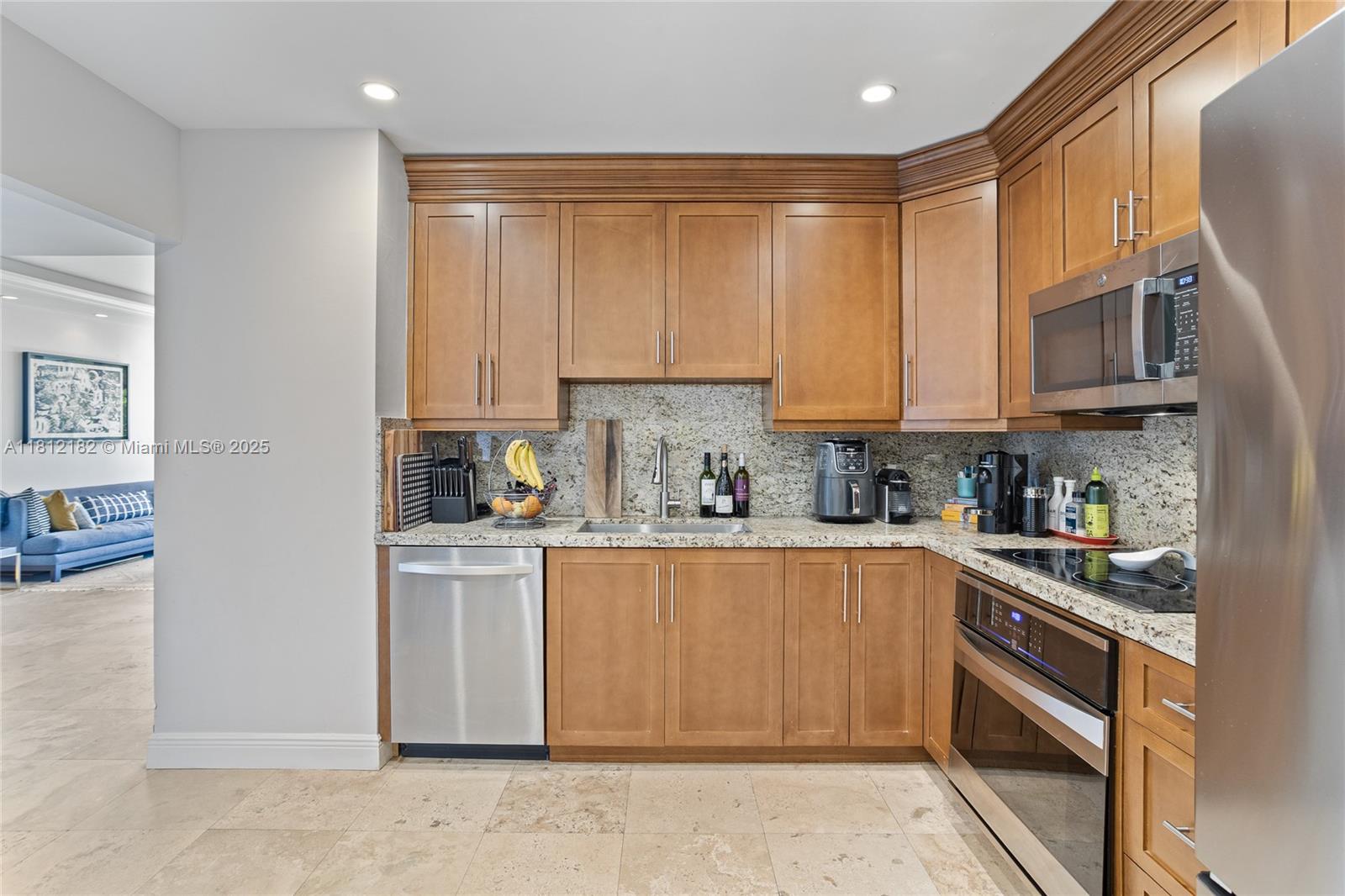 151 Crandon Blvd 206