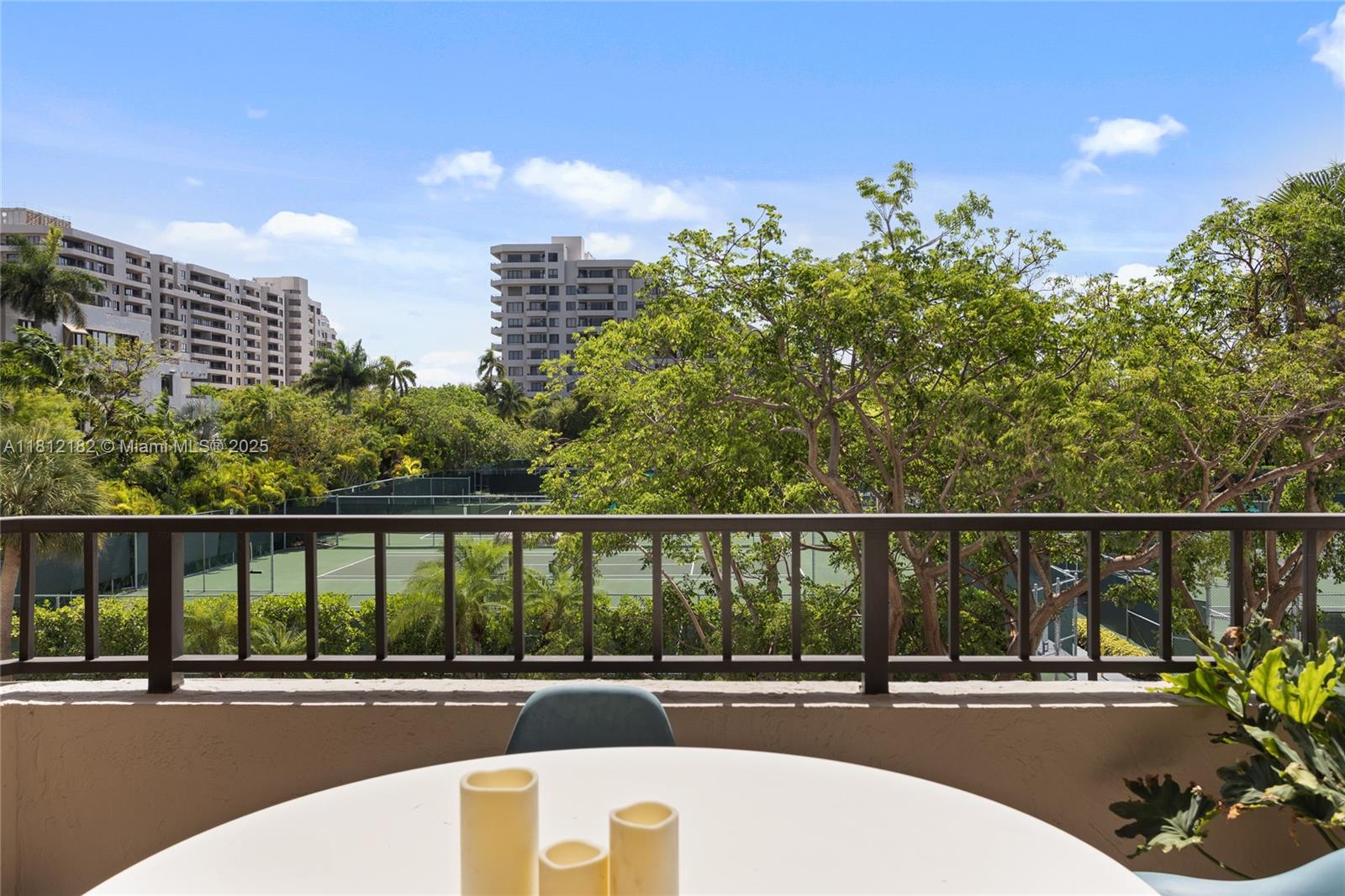151 Crandon Blvd 206