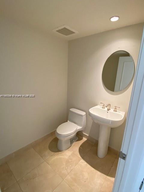 CARBONELL CONDO - Residential Lease