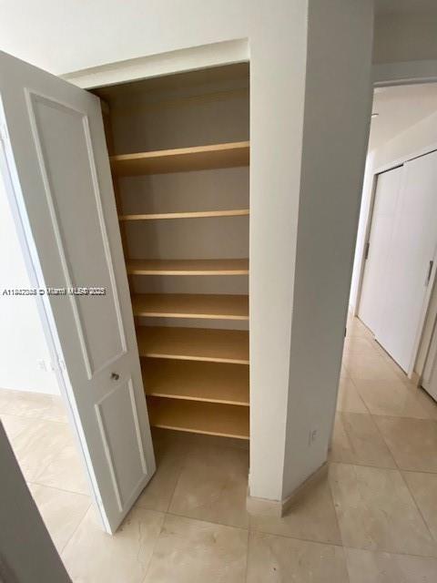 CARBONELL CONDO - Residential Lease