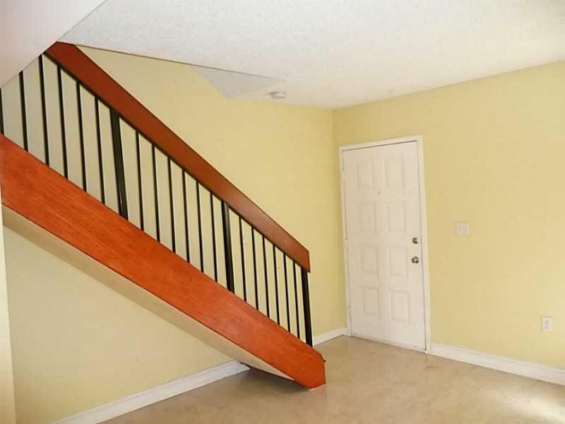 MIRA VILLAS CONDO - Residential Lease