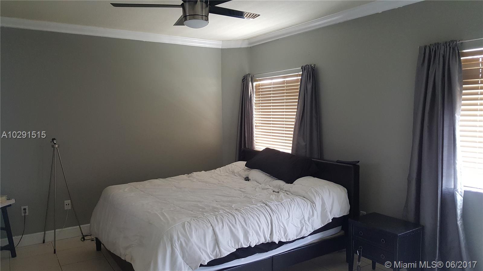 9022 SW 40 TERRACE - Residential Lease