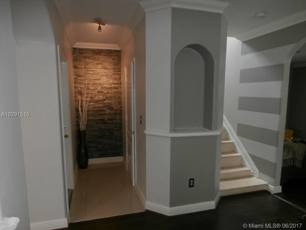 9022 SW 40 TERRACE - Residential Lease