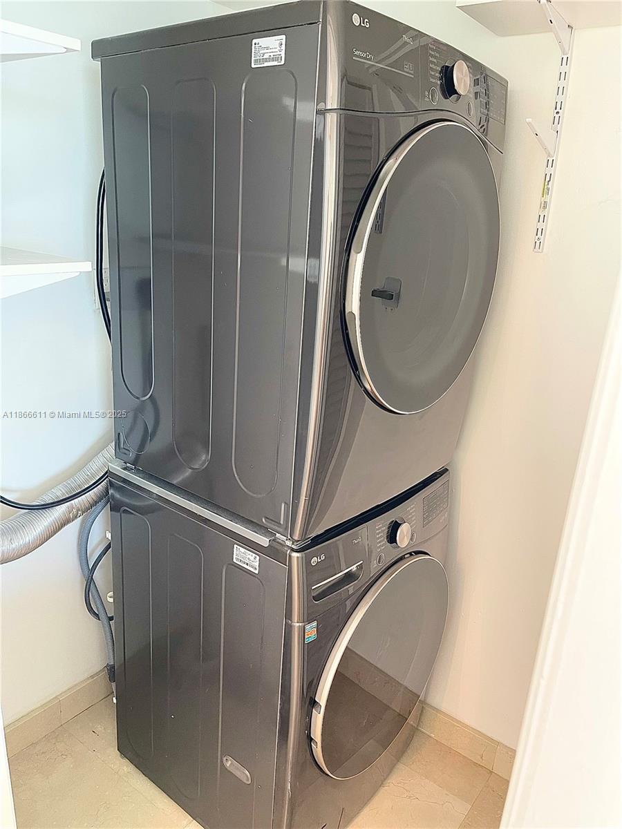 BEACH CLUB TWO CONDO - Residential Lease