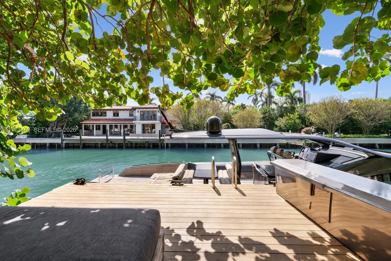 SUNSET ISLANDS-ISLAND NO - Residential