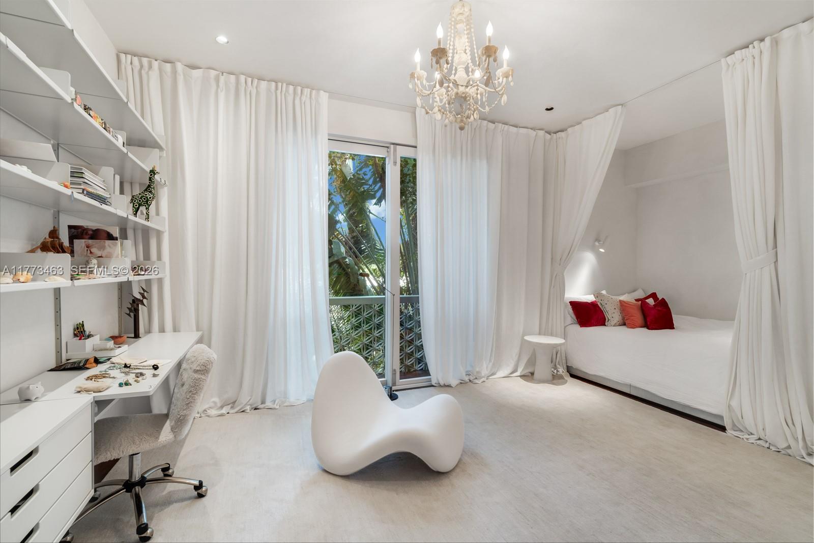 SUNSET ISLANDS-ISLAND NO - Residential