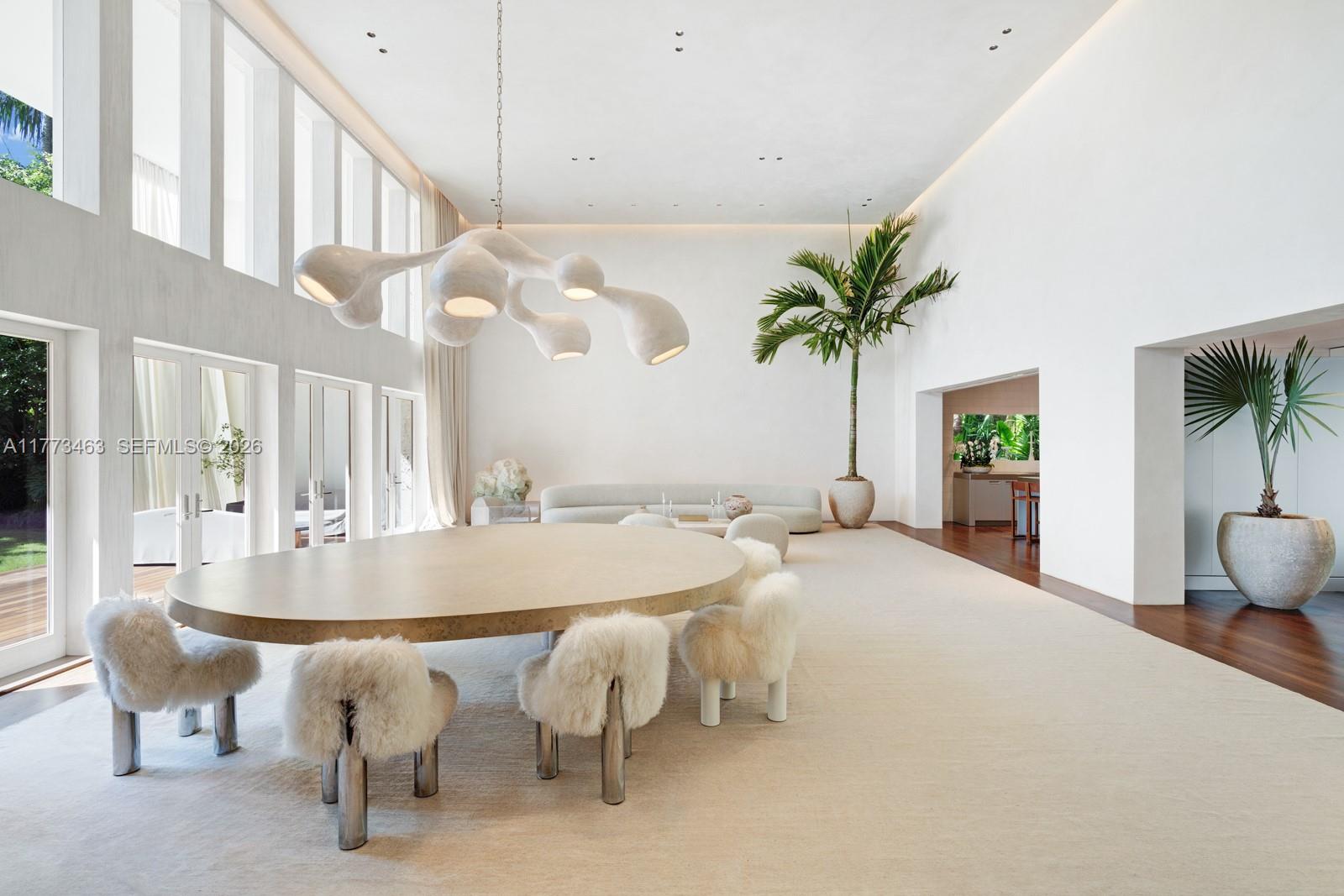 SUNSET ISLANDS-ISLAND NO - Residential